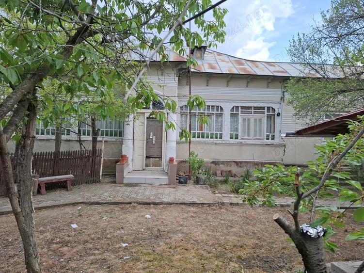 Casa traditionala la curte Lalosu, Portaresti VL - 4