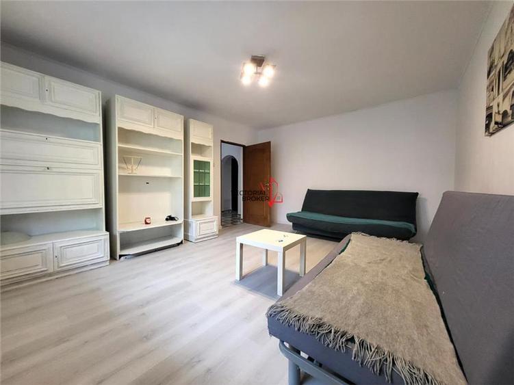 UNIRII-LOCATIE-3 CAMERE DECOMANDAT / ETAJ 2 / SEMISTRADAL - 2