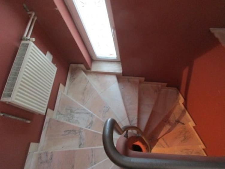 Proprietate de Vanzare - 9