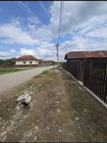Teren de 5436 mp, în Celei
