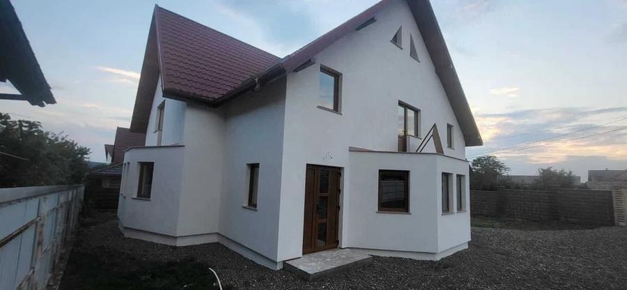 Casa noua cu etaj la cheie in Catamarasti Deal - 1
