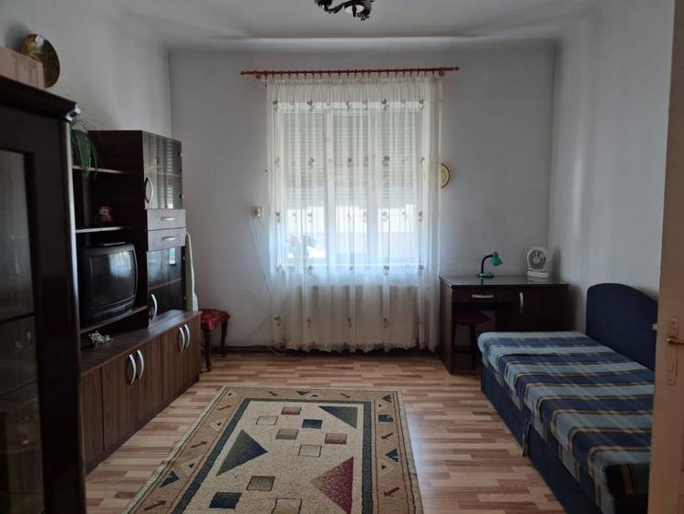 De vanzare – Apartament 2 camere, decomandat, 55 mp utili, parter TENRETULUI - 4