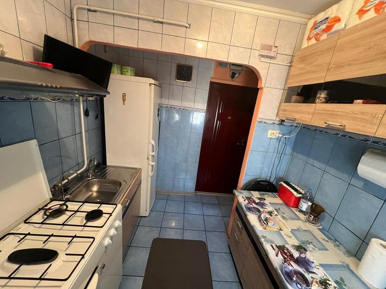 vand apartament cu 3 camere semidec et 4 pret 55.000 euro - 5