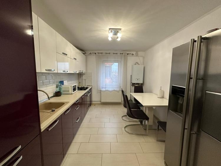 Apartament 4 camere, 84mp, cartier Sarari, zona Sanziana - 9