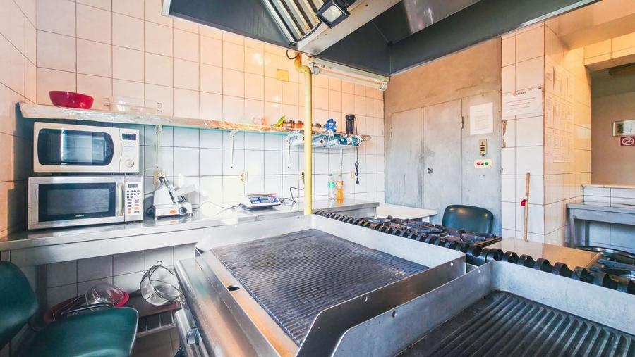 De vânzare – Proprietate comercială tip Restaurant & Salon Evenimente - 28