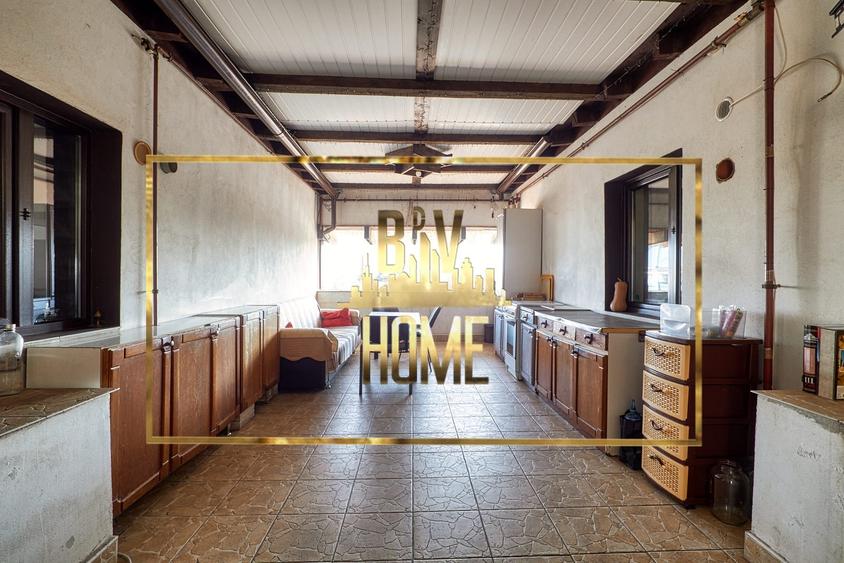 Cladire cu spatiu comercial, 2 apartamente si casa la sol, VANZARE - 11