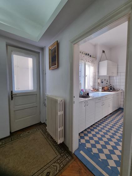 Dacia - 3 Camere - Garaj - Curte - 14