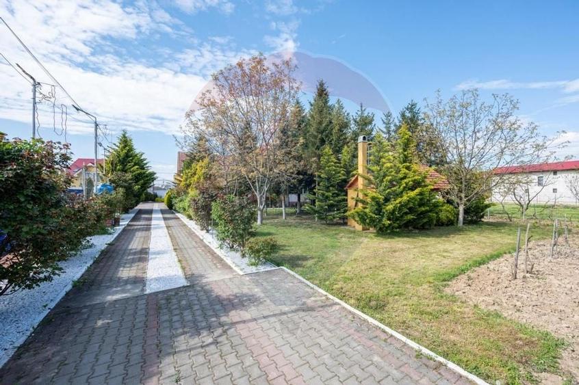 Casă / Vilă cu 16 camere de vânzare Sanmartin/Stefan cel Mare - 1