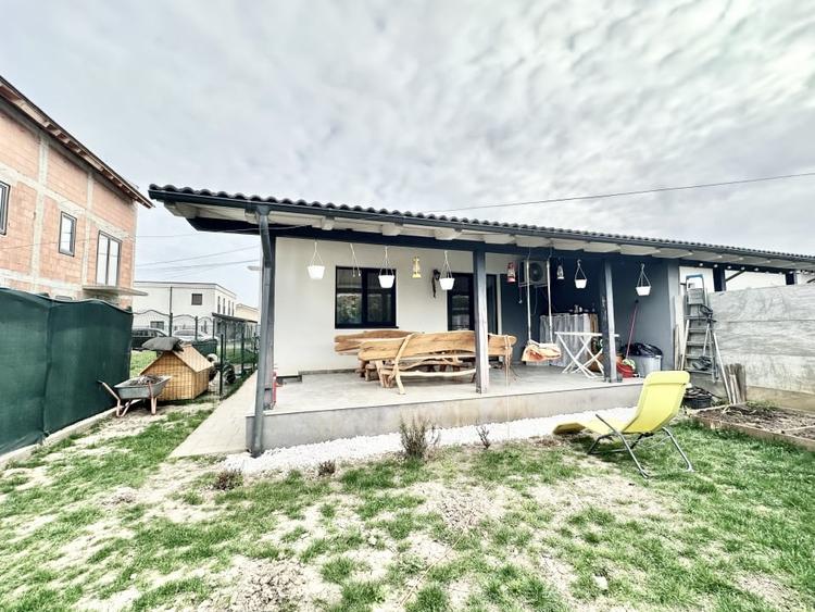 Oportunitate Duplex cu 3 camere 2 bai - mobilat si utilat - Mosnita - 1