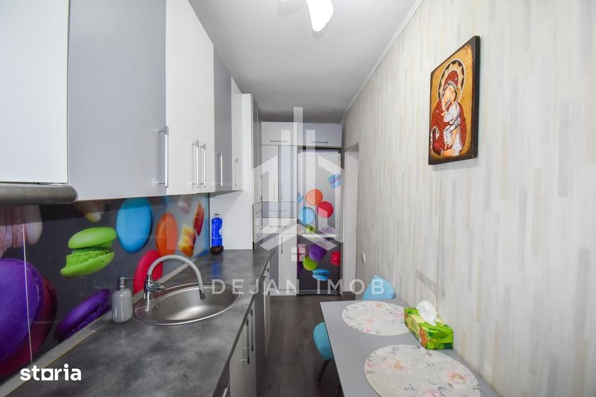 Apartament cu 2 camere decomandat în Lenin