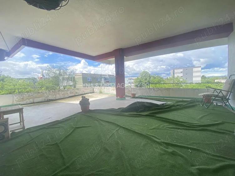 Oferta vanzare penthouse, ap 2 camere, cartier Negru Voda, 155 mp, 149000 euro Oferta vanzare penthouse, ap 2 camere, cartier Negru Voda, 155 mp, 149000 euro