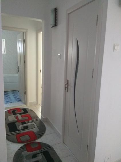 Inchiriez apartament 2 camere decomandat zona Capitol - 9