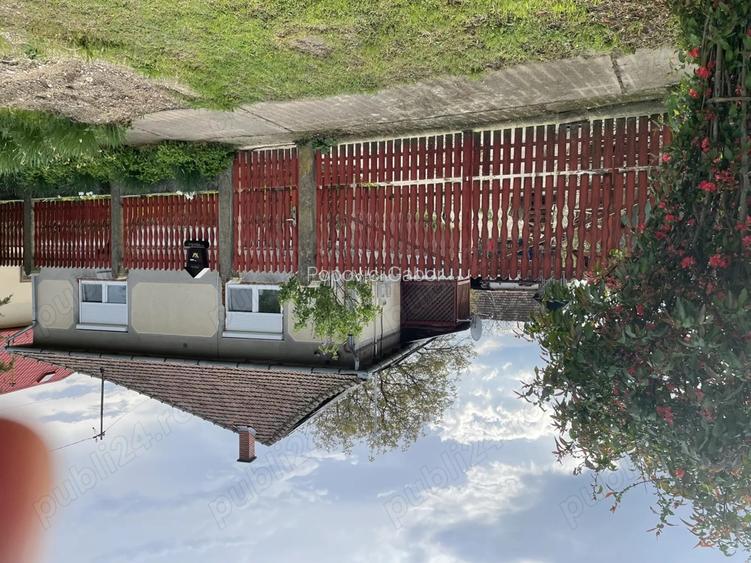 Case Mare de Vanzare cu 3 Camere