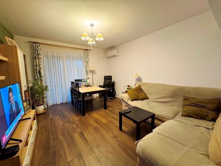 Apartament cu 2 camere decomandat în Sisești