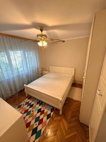 Apartament cu 2 camere decomandat în Soarelui