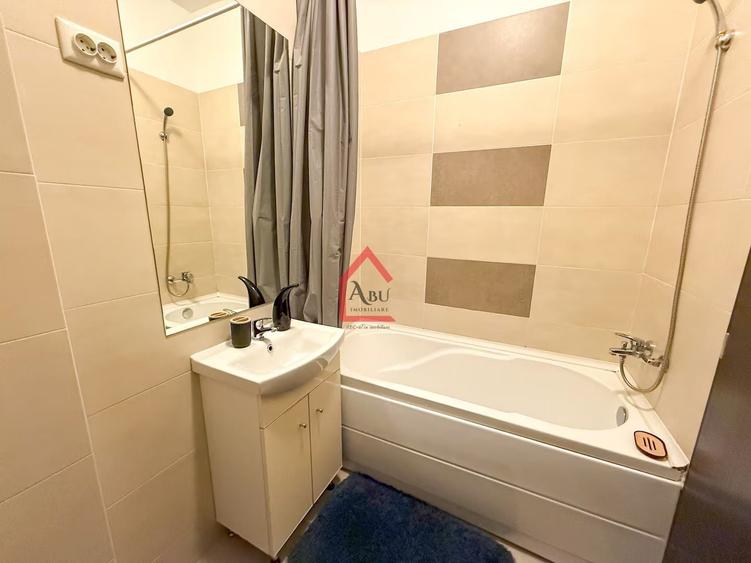 Apartament cu 2 camere semidecomandat, mobilat în Central