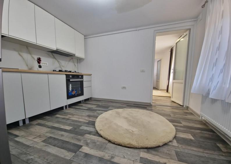 Casa individuala 3 camere foisor acoperit curte km 4 - 9