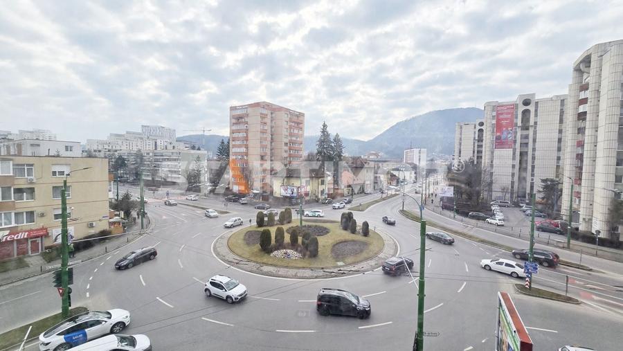 Apartament 4 camere zona Onix  Centru Civic - 1