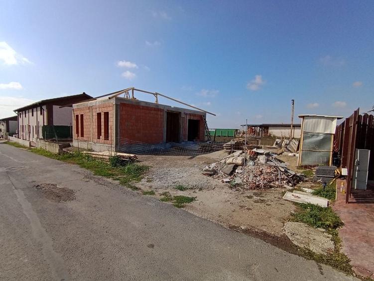 Sanandrei Casa Individuala Pe Parter, 3 Cam, Drum Asfaltat. Toate Utilitatiile - 1