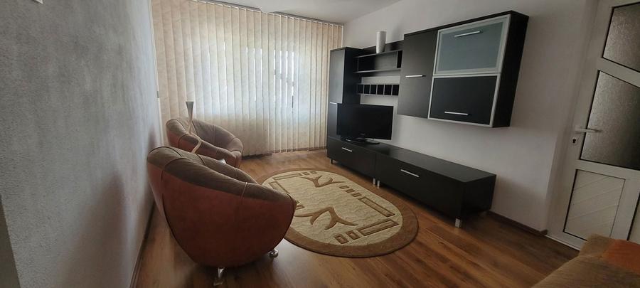 Inchiriez apartament 2 camere m6 - 3