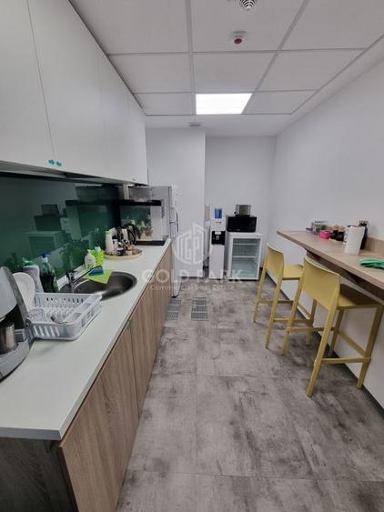 Cladire de Birouri - Semicentral - Clasa A - 9