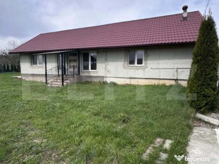 Casa de vanzare, zona deosebita , teren generos,Sali? - 18