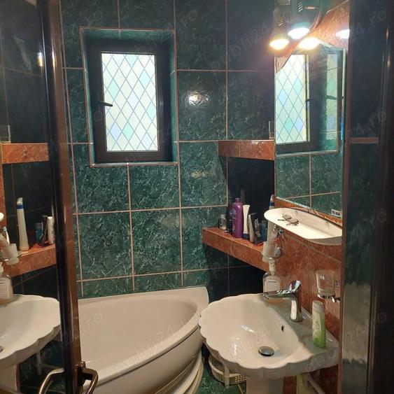 Vand apartament ultracentral, 4 camere, 2 bai, decomandat - 4