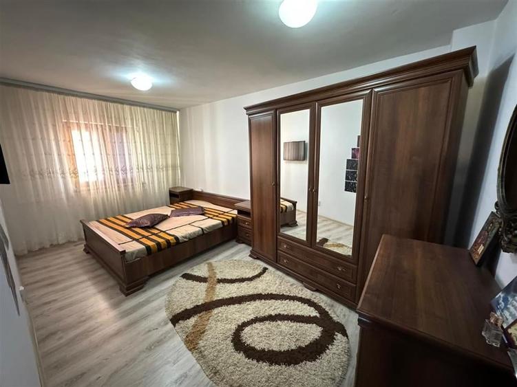 Apartament 4 camere, etaj 3 cu acoperis, nemobilat - 7