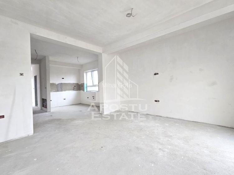 Jumatate de duplex, Parter + Etaj, 5 camere si 2 bai, Sag