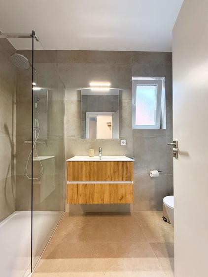 Vand apartament 2 camere complet mobilat, etaj 1, cu loc de parcare - 2