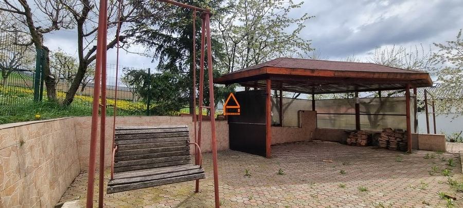 Casa / Vila - D+P+M - 280 mp , 740 mp teren - Sorogari , Aroneanu - 2