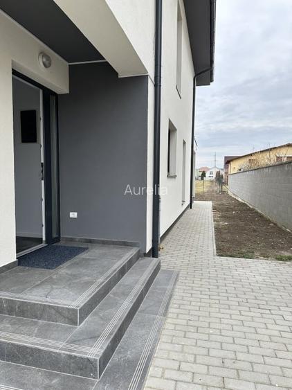 VILA MODERNA TIP DUPLEX - POZITIE EXCELENTA- DIRECT DE LA DEZVOLTATOR VILA MODERNA TIP DUPLEX - POZITIE EXCELENTA- DIRECT DE LA DEZVOLTATOR