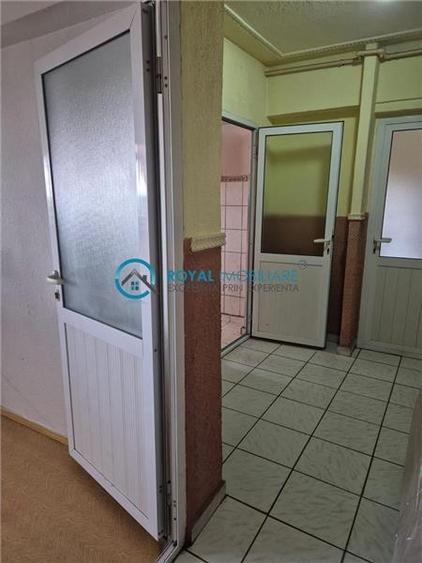 Royal Imobiliare - Vanzare apartament 2 camere zona Vest - 6
