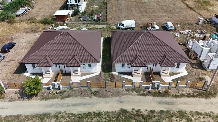 Ofer spre vanzare duplex modern in Sag - 1