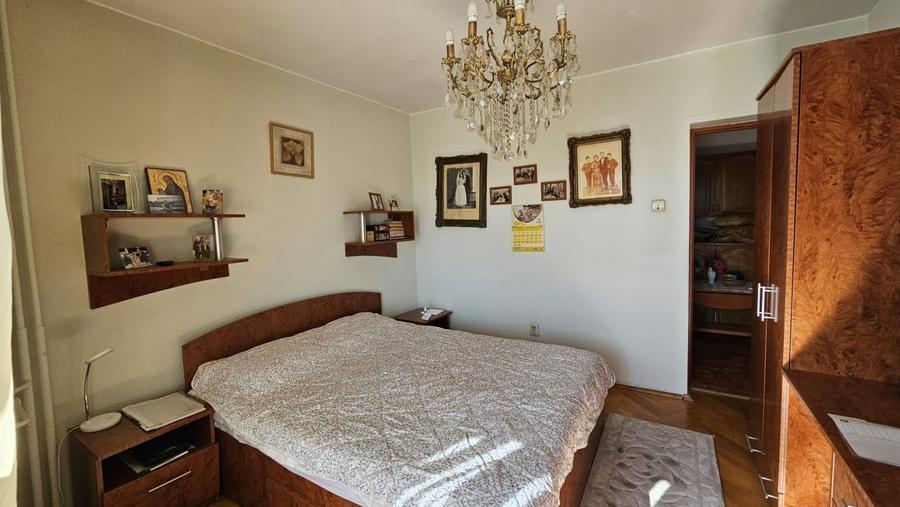 Unirii-Decebal stradal, 4 camere etaj 6, st- 115 mp - 4