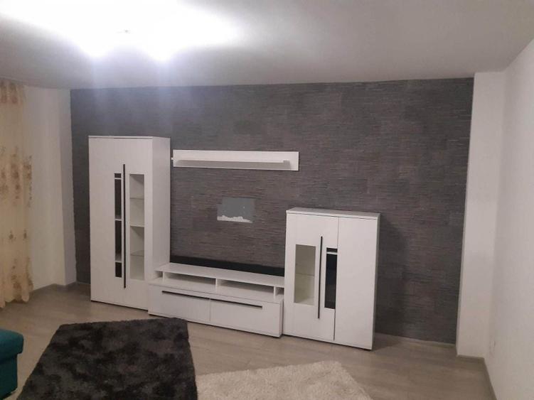 Apartament cu 2 camere decomandat în Popoveni