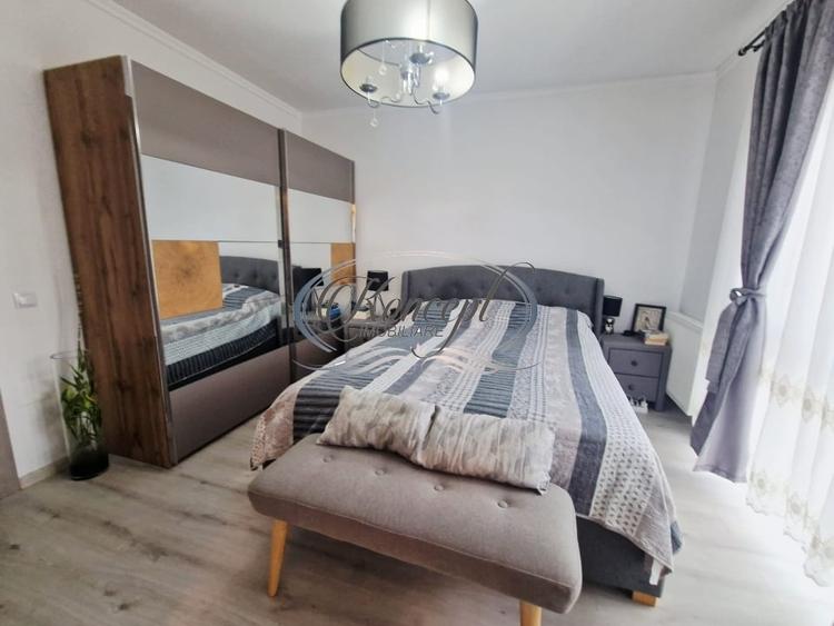 Duplex cu 4 camere cu Canalizare în Dâmbul Rotund