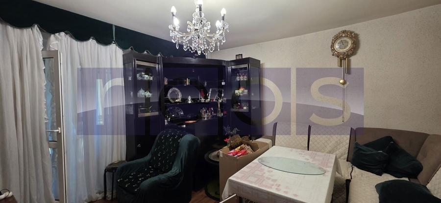 Apartament cu 3 camere decomandat în Timpuri Noi — fotografia 3