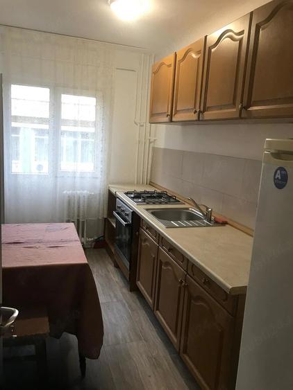 Garsonieră decomandată în Sărari