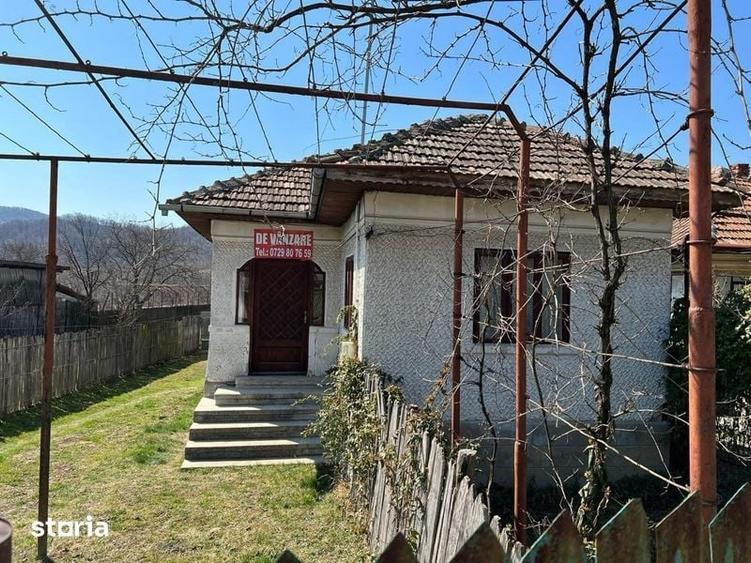 Vand casa si teren com. Magureni, Satul Banului - 2