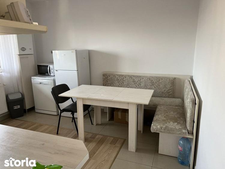 Apartament cu 2 camere decomandat în Valea Aurie