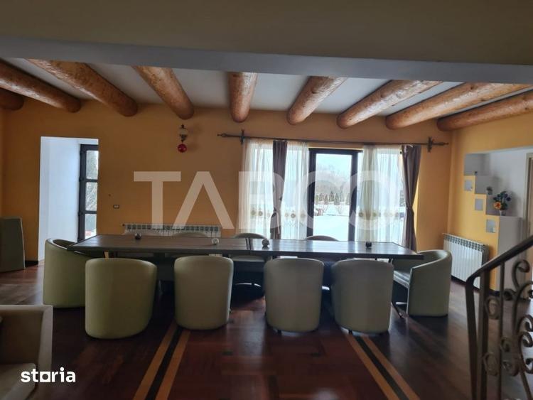 Casă cu 4 camere cu Teren 300 Mp în Central
