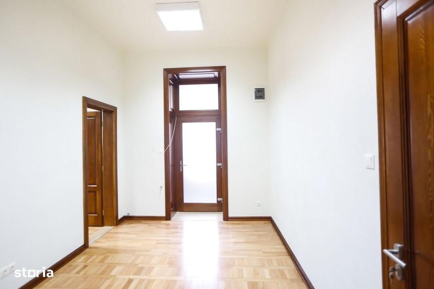 Spațiu comercial, de 45 mp, în Take Ionescu