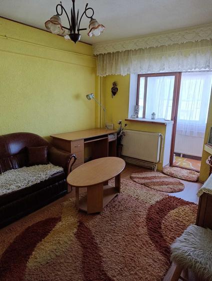Inchiriez apartament 2 camere, decomandat, cartier Zamca ( in spatele Colegiului Mihai Eminescu ). - 3
