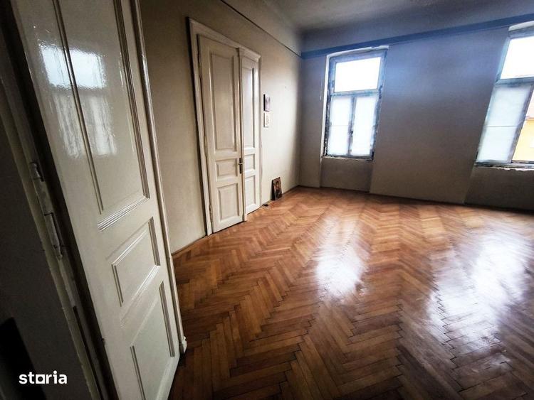 Apartament cu 3 camere în Horea