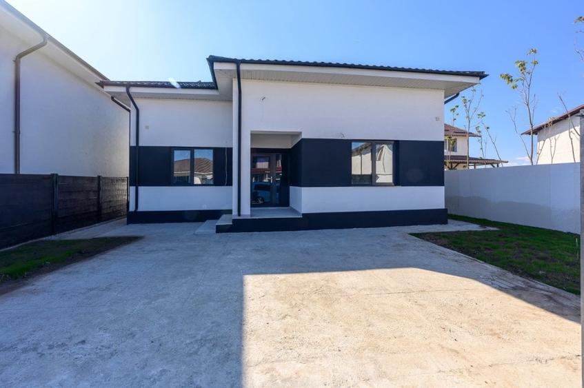 Casă individuală cu 5 camere cu Teren 492 Mp în Cumpăna
