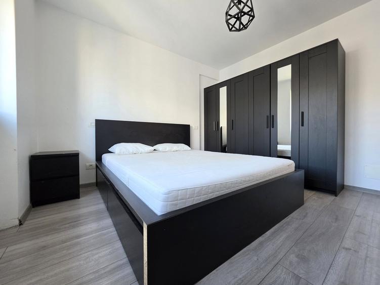 Apartament cu 3 camere decomandat în Theodor Pallady