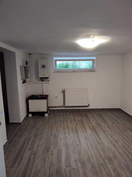 Casă cu 4 camere cu Teren 250 Mp în Iris
