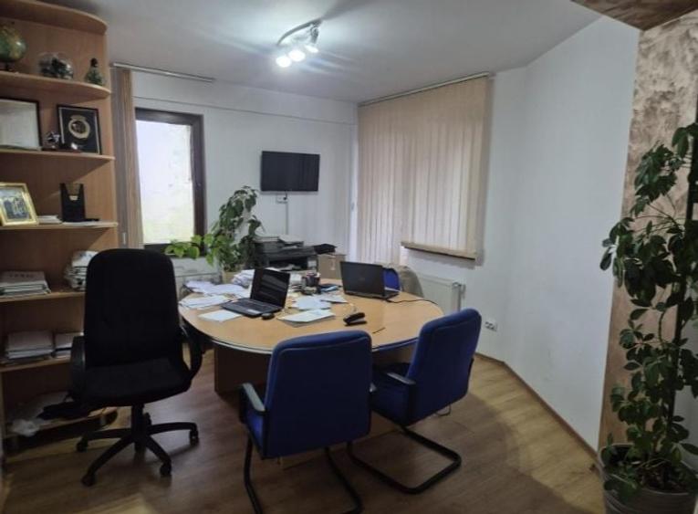 Apartament cu 2 camere decomandat în Cetate