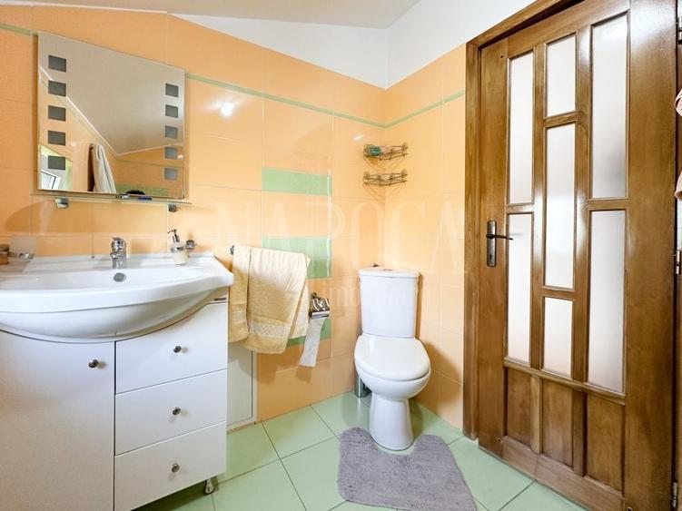Casă individuală cu 5 camere cu Canalizare în Făget